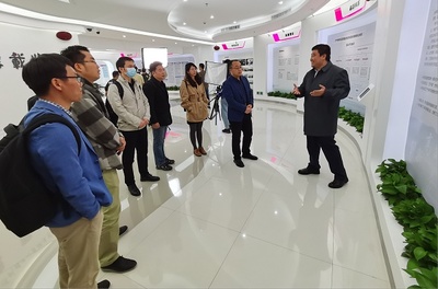 滬深聯(lián)動(dòng) 上海工程技術(shù)大學(xué)參訪深圳清華大學(xué)研究院下一代互聯(lián)網(wǎng)研發(fā)中心，共探網(wǎng)絡(luò)技術(shù)新未來(lái)